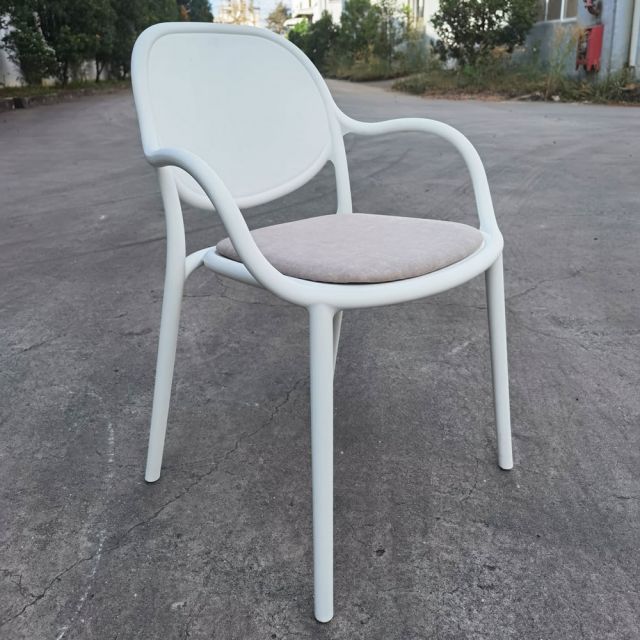 Ghế PORA bọc nệm nhựa đúc lưng tựa ST3061A