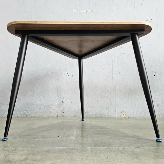 Bàn tam giác BENTO 120cm gỗ plywood chân sắt hệ CONE HBCO071