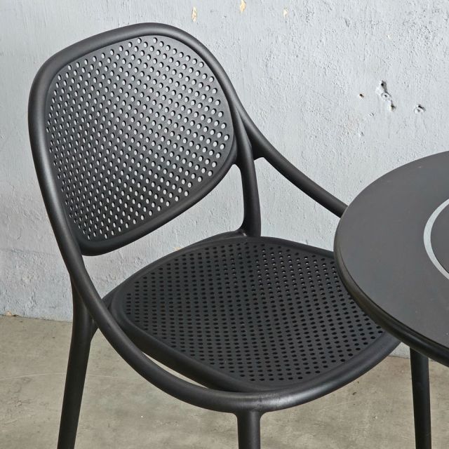 Combo bàn cafe sắt và 2 ghế RENO nhựa đúc CBCF326