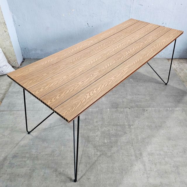 Bàn ăn ngoài trời 180x80cm gỗ nhựa BNT007