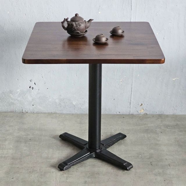 Combo bàn cafe vuông 70x70cm và 2 ghế mặt trăng CBCF332