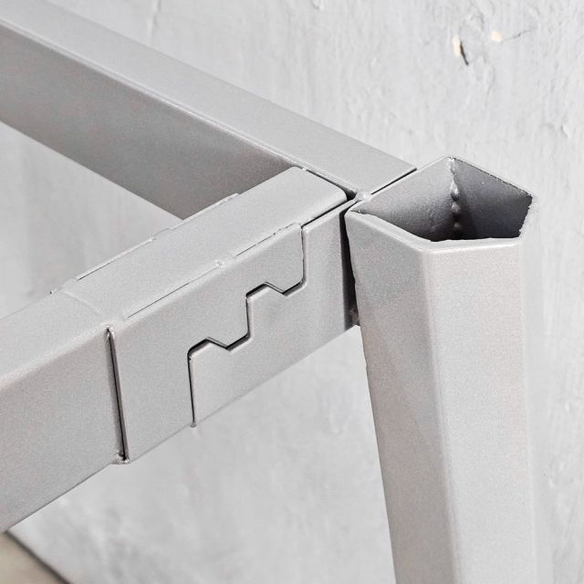 Chân sắt lắp ráp cho bàn họp hệ Đa Giác Cone CHDG017