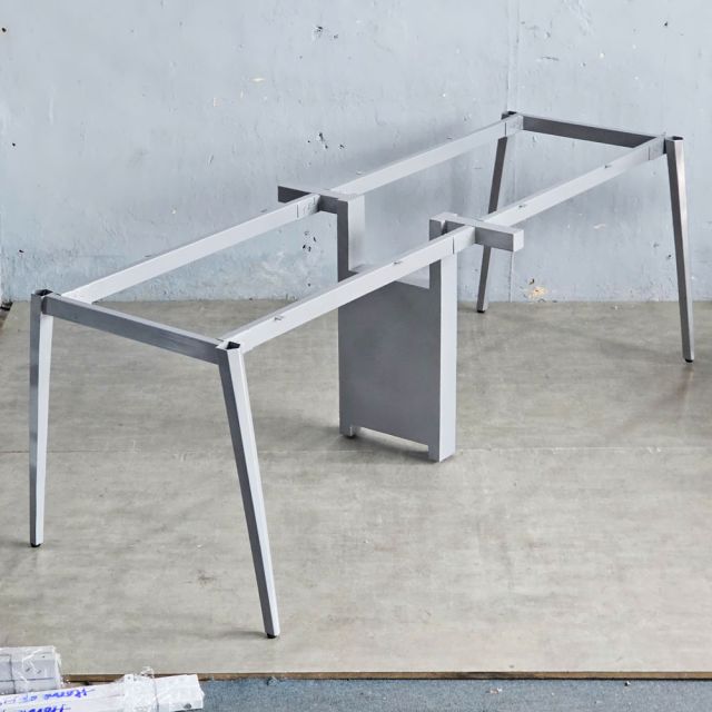 Chân sắt lắp ráp cho bàn họp hệ Đa Giác Cone CHDG017
