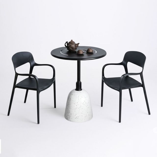 Combo bàn cafe tròn và 2 ghế nhựa CBCF333