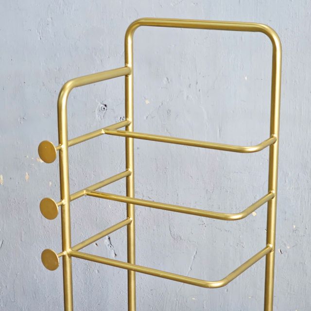 Giá treo đồ có giỏ đựng KPT68007