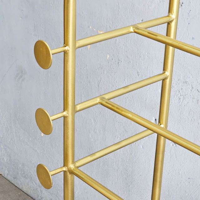 Giá treo đồ có giỏ đựng KPT68007