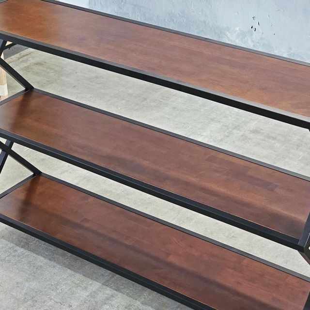 Kệ 3 tầng khung sắt gỗ cao su KS68124