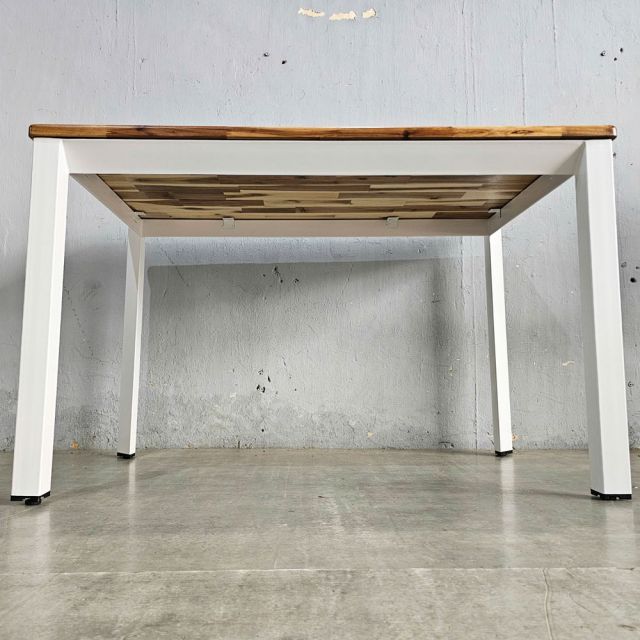 Bàn ăn chữ nhật 120x70cm gỗ tràm chân sắt tam giác BA68247