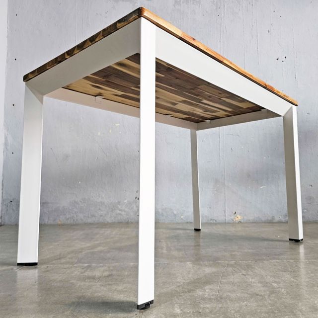 Bàn ăn chữ nhật 120x70cm gỗ tràm chân sắt tam giác BA68247