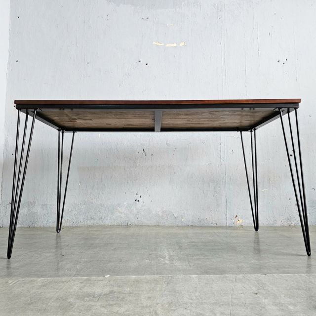 Bàn ăn chữ nhật 140x70cm gỗ cao su BA68245