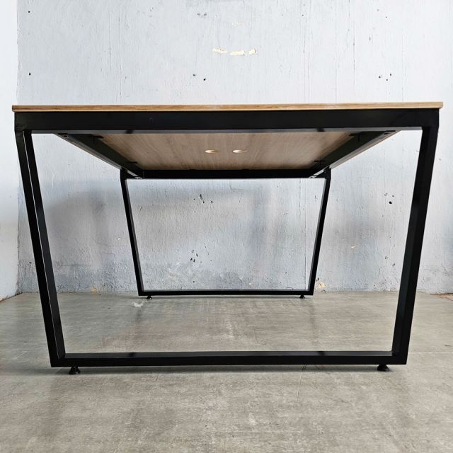 Bàn cụm 2 120x120cm gỗ Plywood phủ melamin chân sắt Trapeze HBTC035