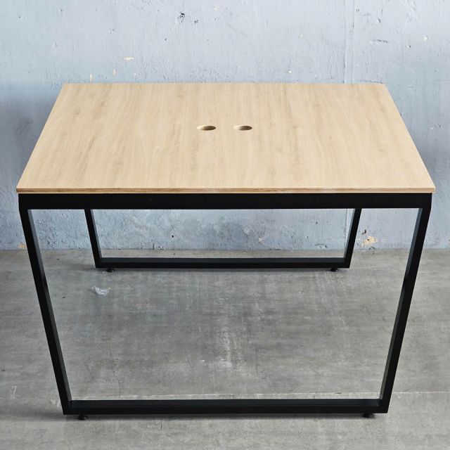 Bàn cụm 2 120x120cm gỗ Plywood phủ melamin chân sắt Trapeze HBTC035