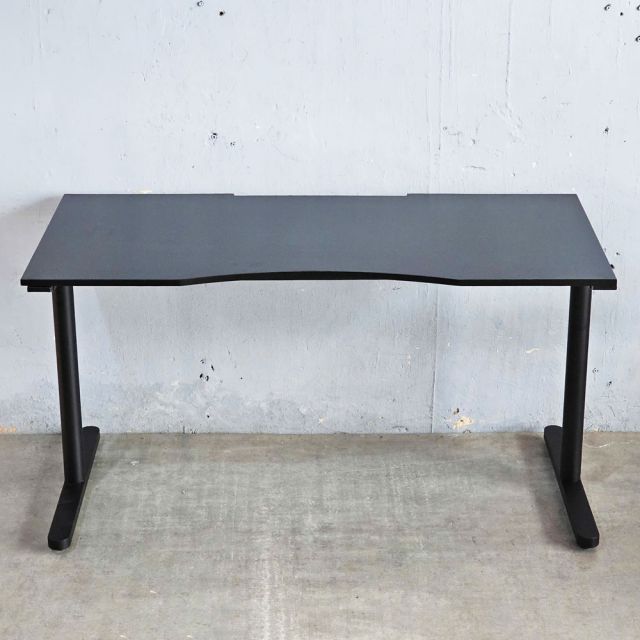 Bàn Gaming 150x70cm gỗ cao su chân sắt hệ TIO GD68105
