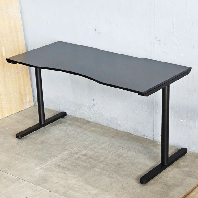 Bàn Gaming 150x70cm gỗ cao su chân sắt hệ TIO GD68105