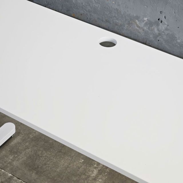 Bàn làm việc 110x50cm gỗ cao su hệ TIO HBTO030