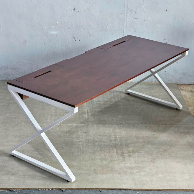 Bàn làm việc có hộp điện 200x80cm gỗ cao su ZD018