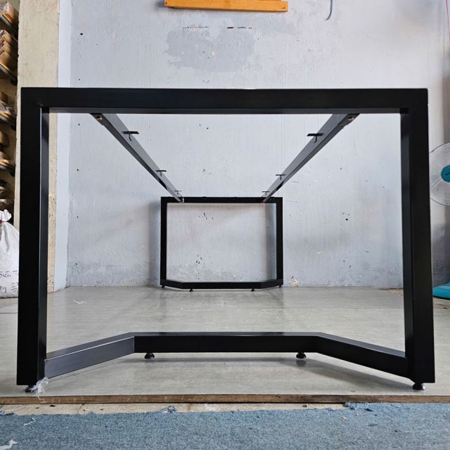 Chân sắt cho bàn họp 240x100cm sơn tĩnh điện CSBH001