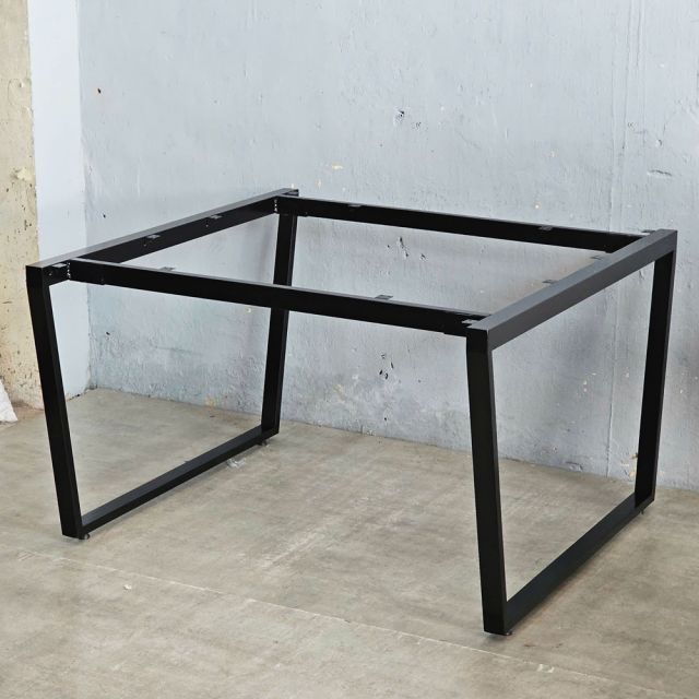 Bàn làm việc gỗ cao su chân sắt lắp ráp