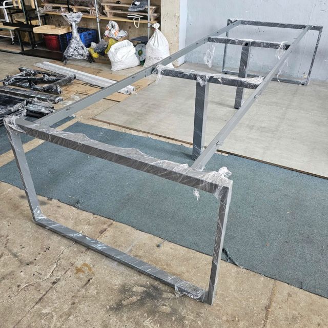 Chân sắt lắp ráp cho bàn họp 360x120cm hệ Rectang HCRT040