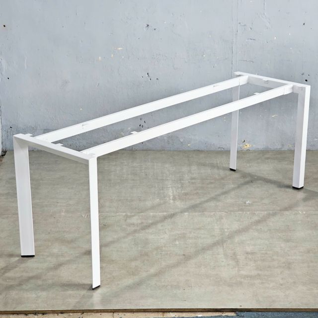 Chân sắt cho bàn 200x60cm hệ Trian HCTA024