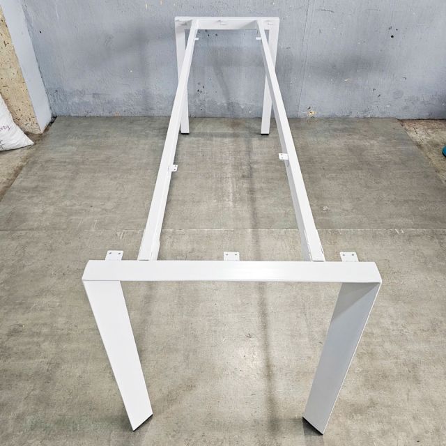 Chân sắt cho bàn 200x60cm hệ Trian HCTA024