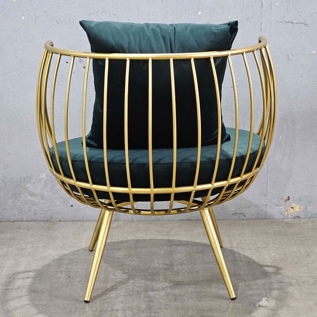 Bộ bàn ghế sofa khung sắt màu vàng đồng CBSF68015