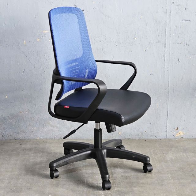 Ghế lưới văn phòng chân xoay khung trắng M1102D-1