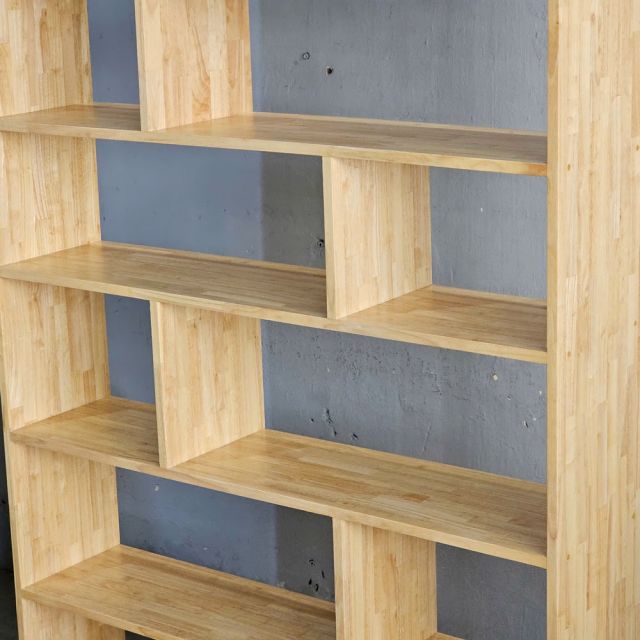 Kệ sách 120x28x185 gỗ cao su KS68332