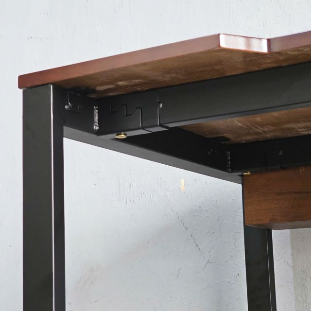 Bàn làm việc có hộp điện 120x60cm gỗ cao su ZD022