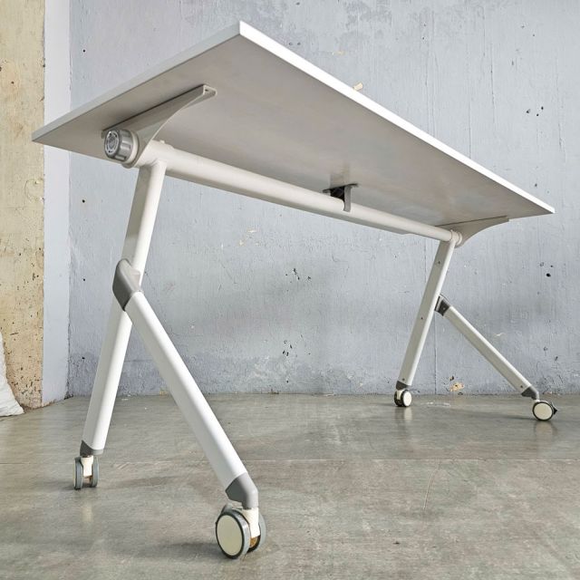 Bàn đào tạo gấp gọn 160x60cm gỗ cao su SPD68247