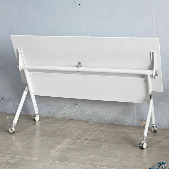 Bàn đào tạo gấp gọn 160x60cm gỗ cao su SPD68247