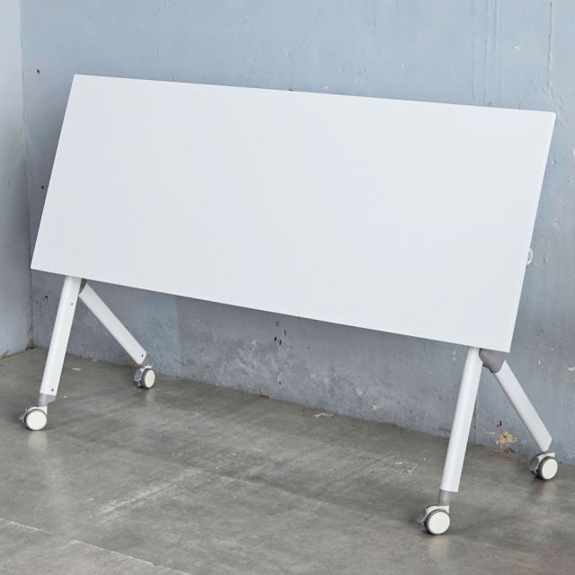 Bàn đào tạo gấp gọn 160x60cm gỗ cao su SPD68247