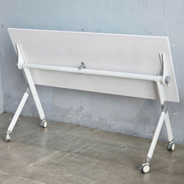 Bàn đào tạo gấp gọn 160x60cm gỗ cao su SPD68247