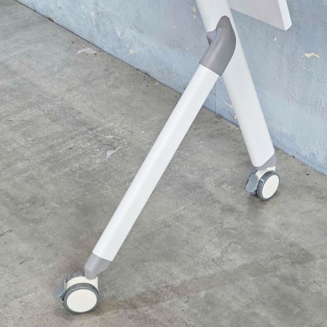 Bàn đào tạo gấp gọn 160x60cm gỗ cao su SPD68247