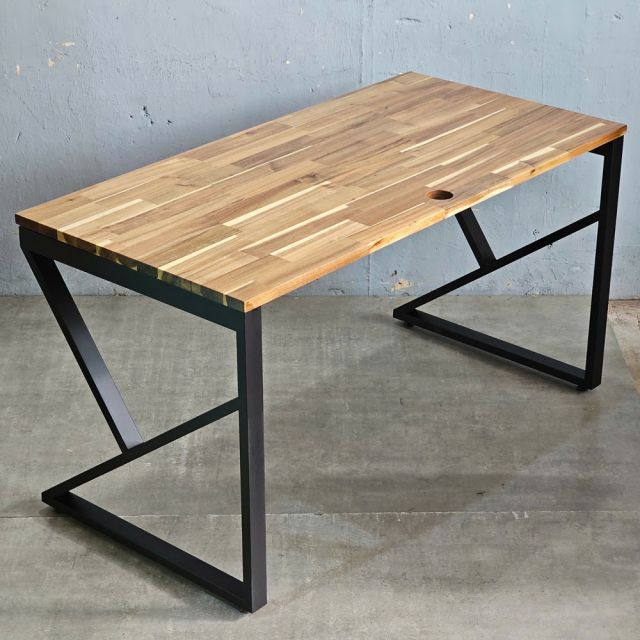 Bàn làm việc 140x70cm gỗ tràm hệ KConcept HBKC048