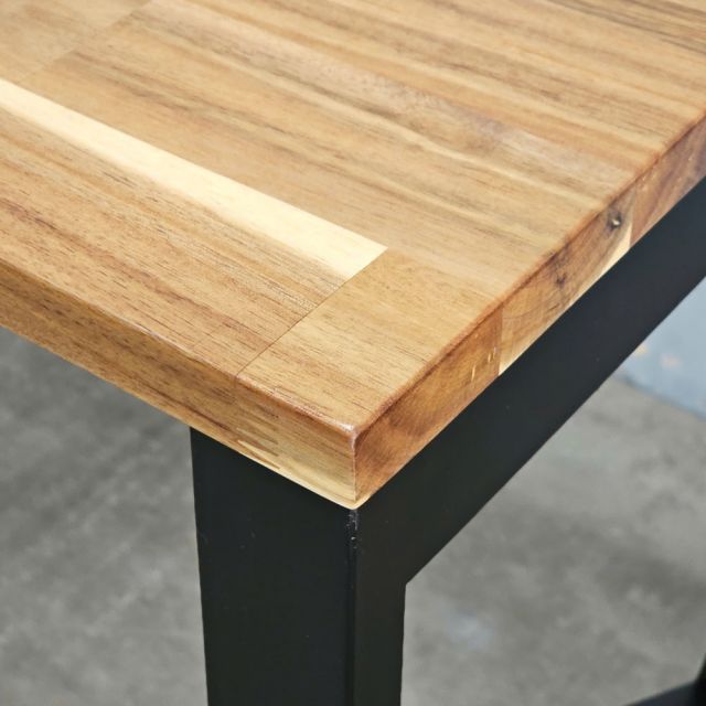 Bàn làm việc 140x70cm gỗ tràm hệ KConcept HBKC048