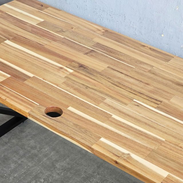 Bàn làm việc 140x70cm gỗ tràm hệ KConcept HBKC048
