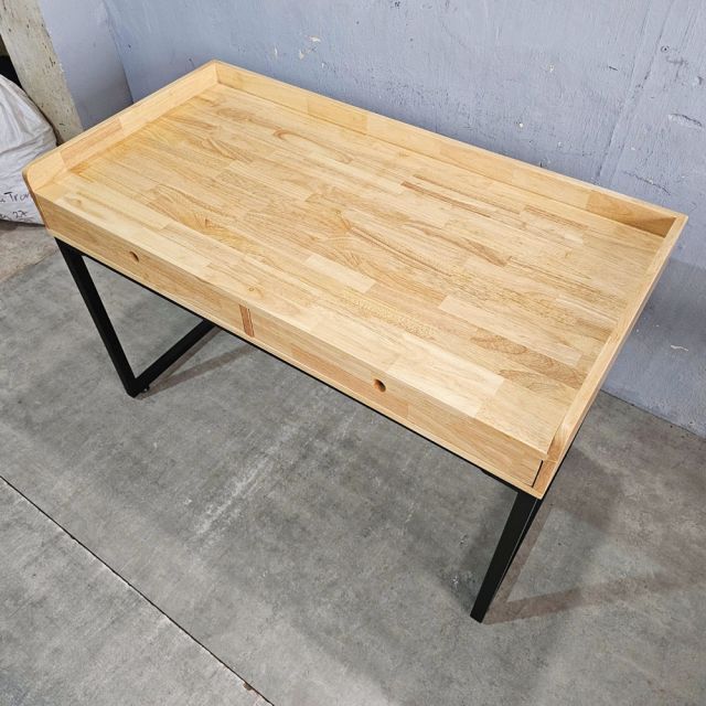 Bàn làm việc 2 ngăn kéo gỗ cao su chân sắt BD68075