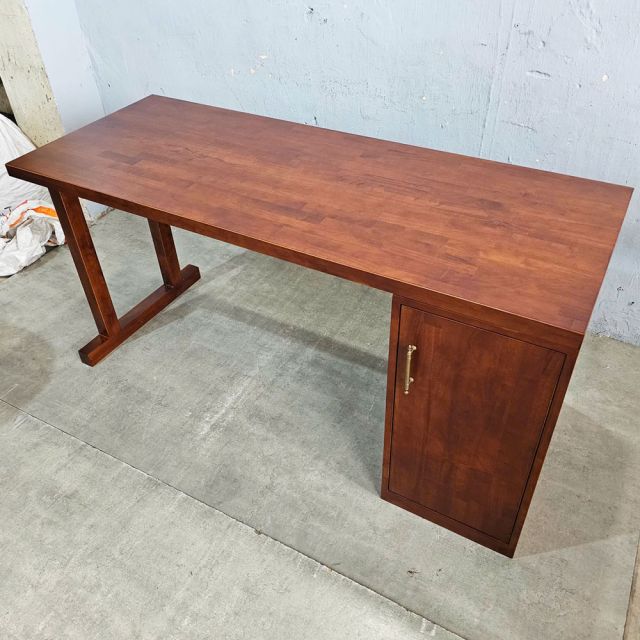Bàn làm việc KAVET 152x60cm gỗ cao su BD68155