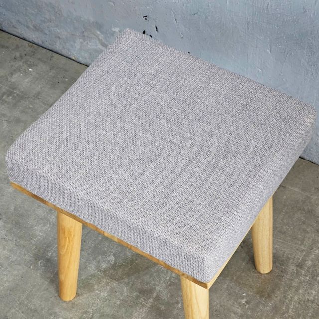 Ghế bàn trang điểm bọc nệm gỗ cao su GTD015