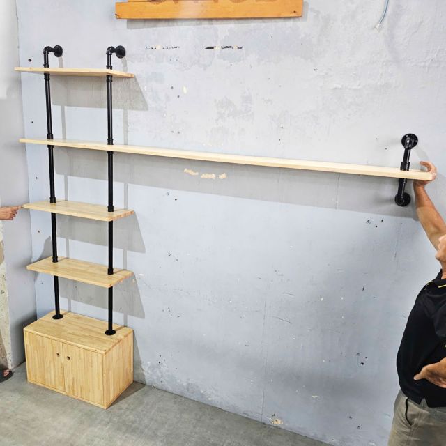 Kệ ống nước áp tường gỗ cao su PPF021