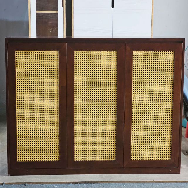 Tủ để giầy dép 140x35x110cm gỗ cao su KG68094