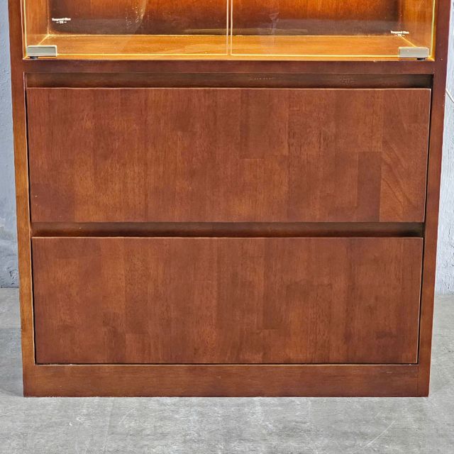 Tủ trưng bày cửa kính 60x30x120cm gỗ cao su KTT68032