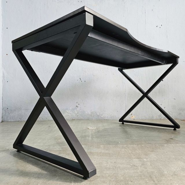 Bàn Gaming chữ X 140x70cm gỗ cao su GD68106