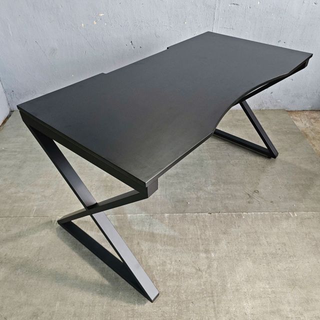 Bàn Gaming chữ X 140x70cm gỗ cao su GD68106