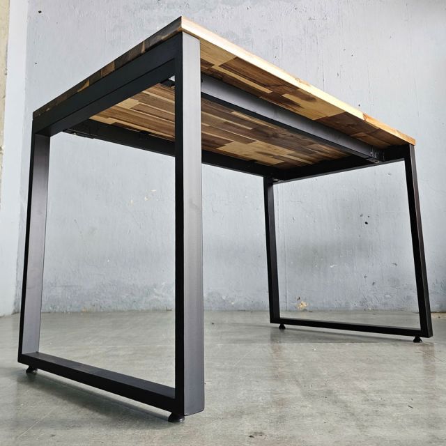 Bàn làm việc 120x70cm gỗ tràm hệ Rectang HBRT111
