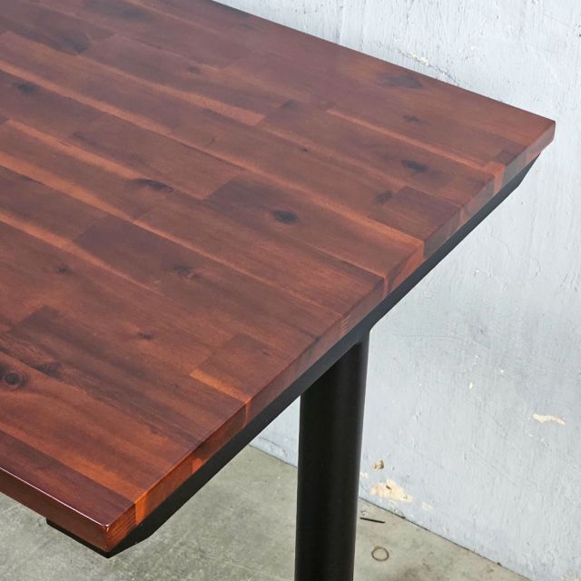 Bàn làm việc 140x70cm gỗ tràm hệ TIO HBTO033