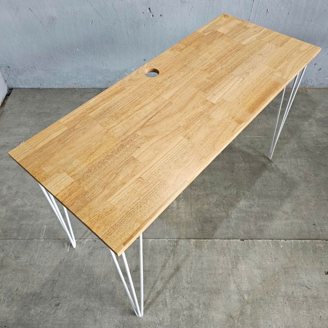 Bàn làm việc 120x50cm gỗ cao su chân sắt Hairpin SPD68213