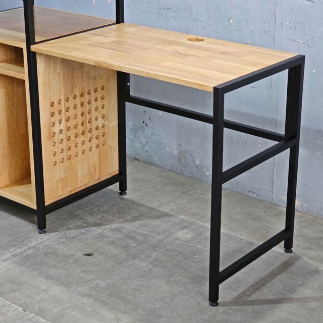 Bàn Vi tính gỗ cao su khung sắt kết hợp kệ COD68035