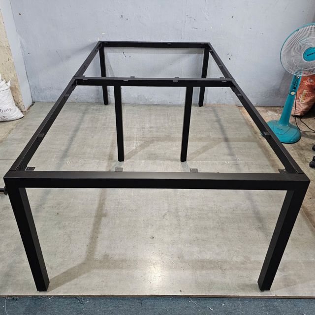 Chân sắt lắp ráp cho bàn họp 240x120cm hệ UConcpet HCUC029